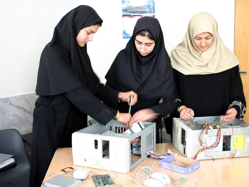 Dibagaran — IT & computer-skills training
